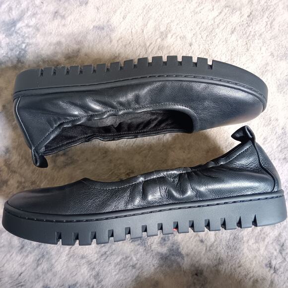 Vionic Women's Uptown Ballet Slip-On Loafers Black Leather Size 8 Pre-owned - Picture 7 of 10